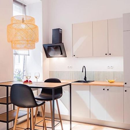Klimatyczne Studio W Historycznej Pradze - Stadion Narodowy, Centrum วอร์ซอ ภายนอก รูปภาพ
